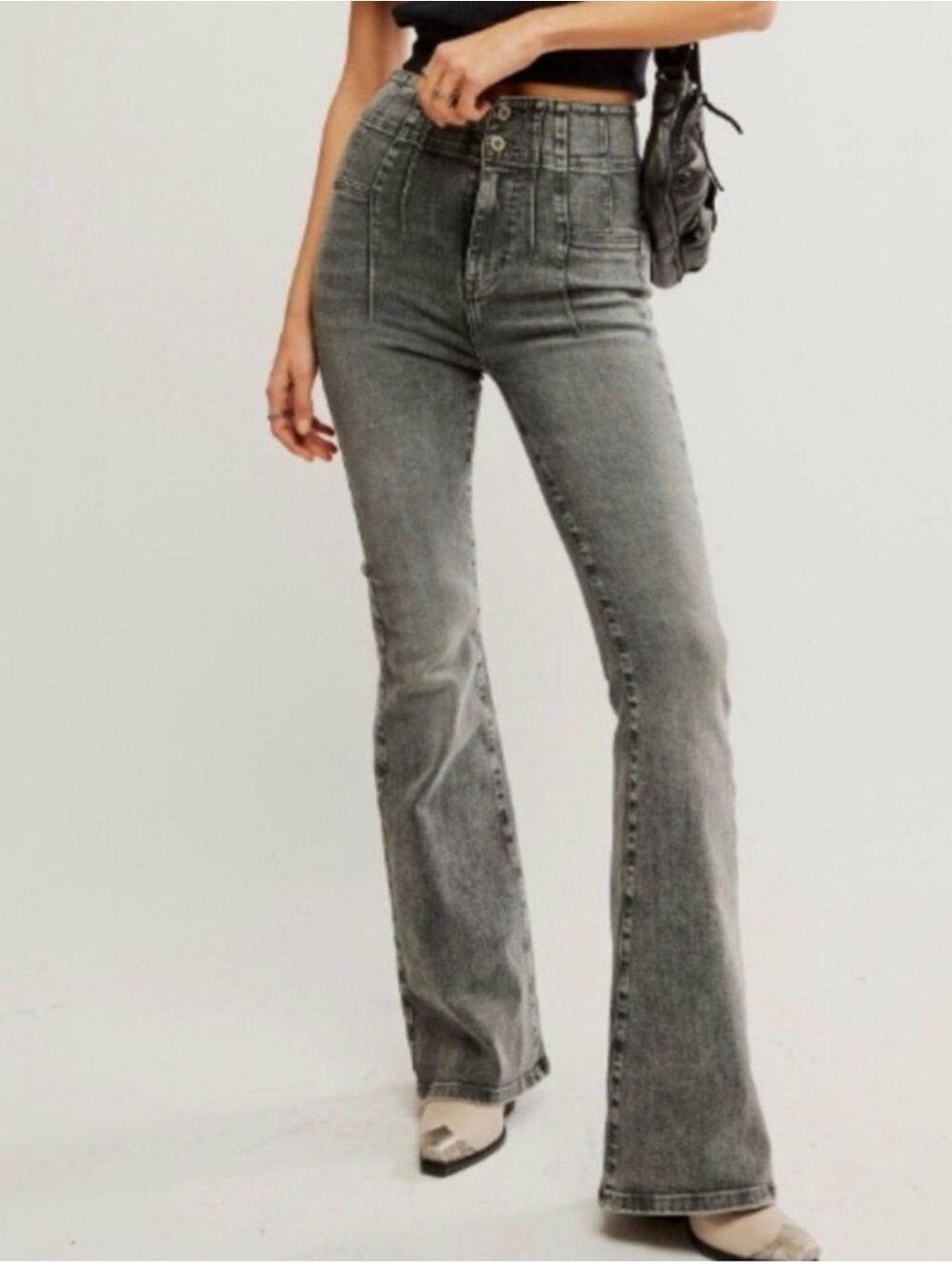 We The Free “Jayde” Flare Jean Grey - 27